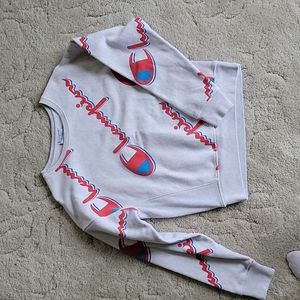 Womens Champion sweatshirt